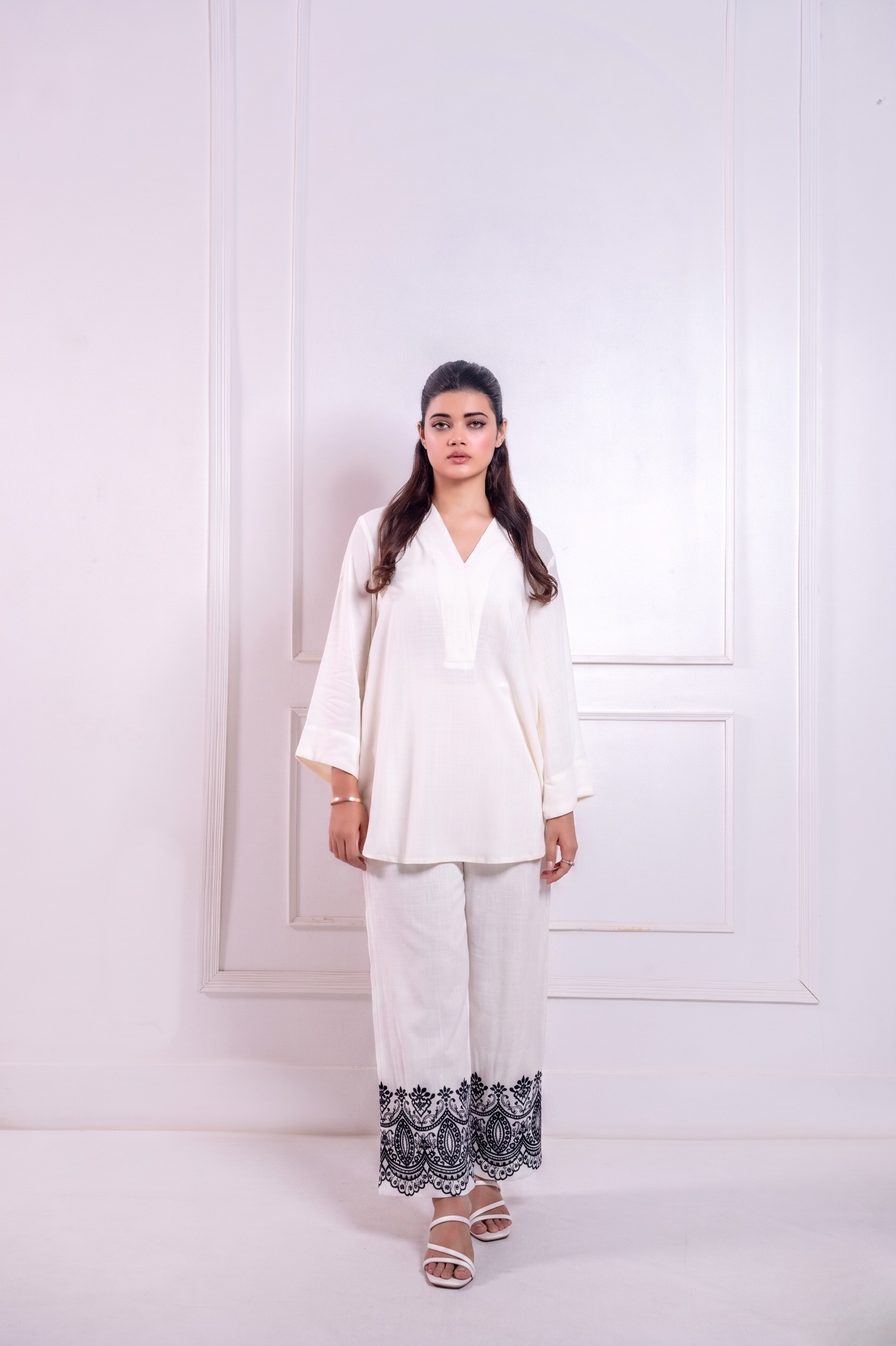 Parveen Embroidered Pants