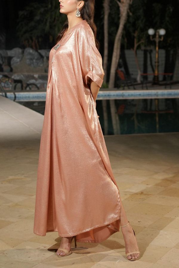 Khusbuu Brooch Kaftan