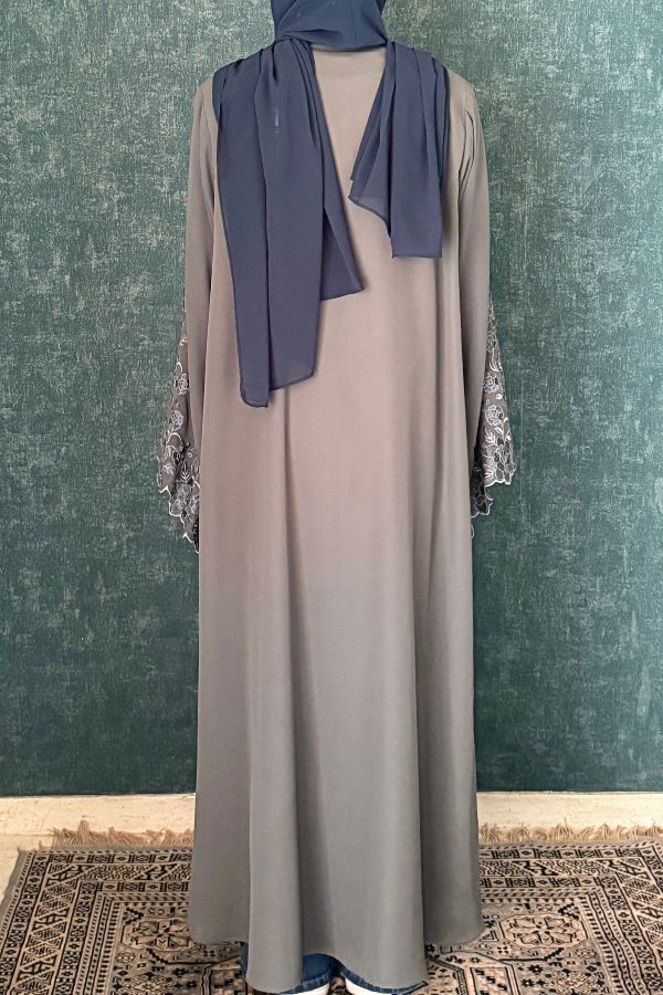 Nisa Abaya Gray