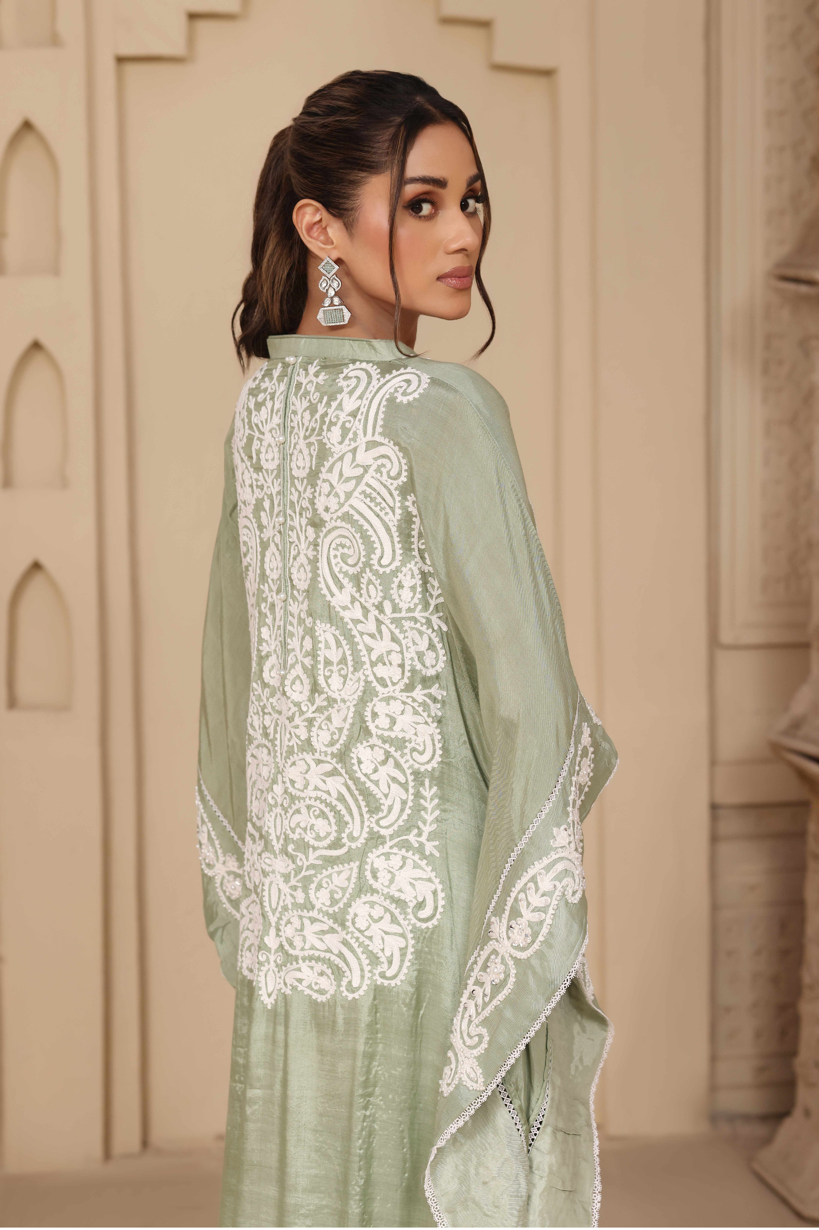 Lee Luxe Classic Kaftan