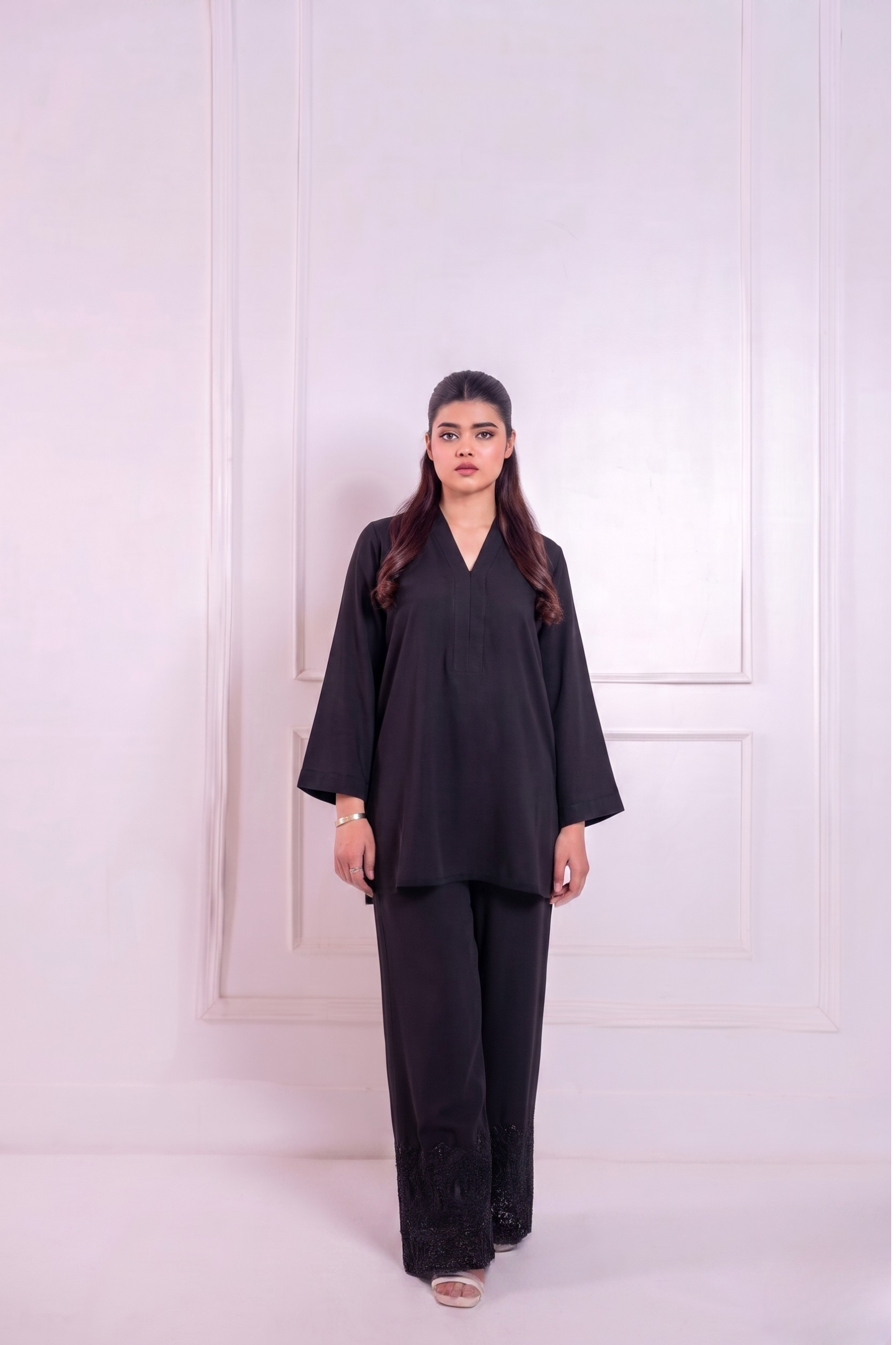 Parul Sequin Pants - Black