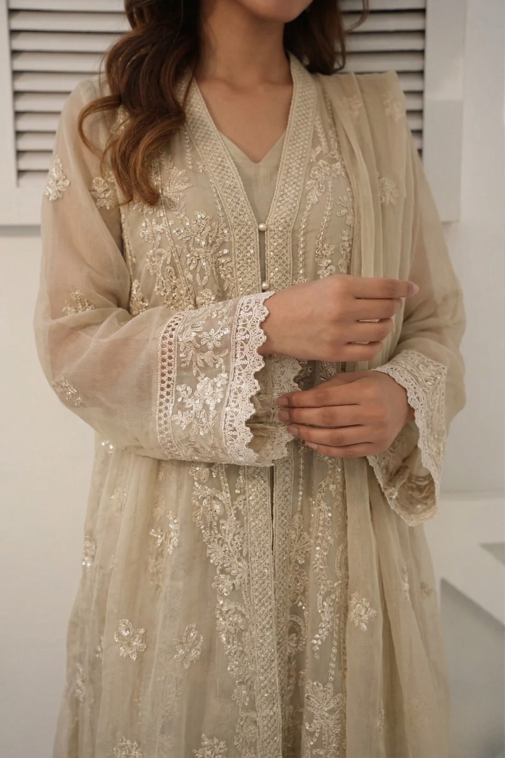 LONG FREYA - PEARL WHITE