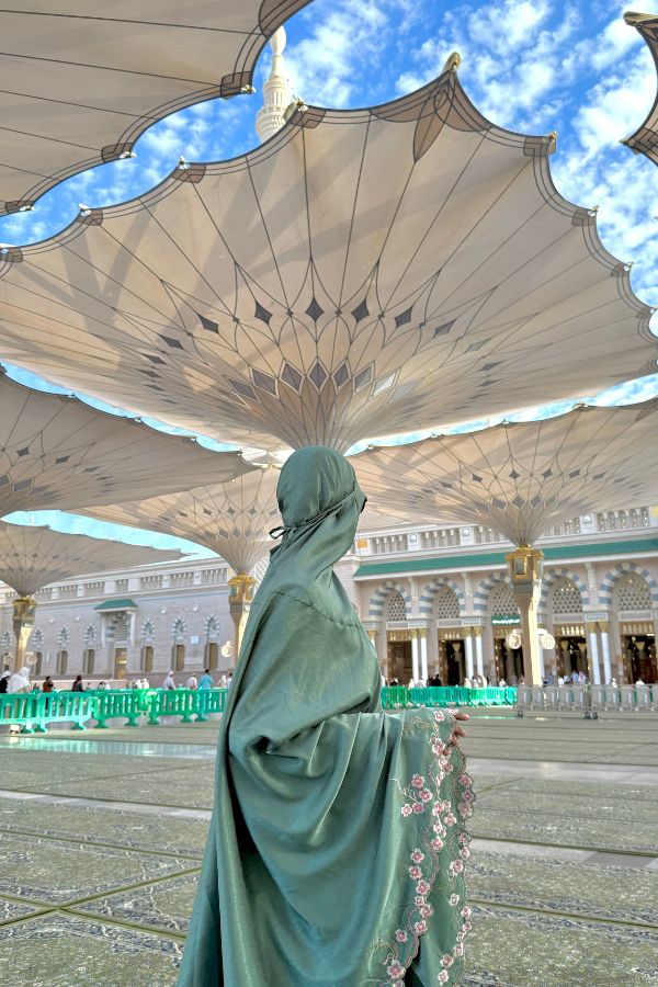 Floral Prayer Cloth - Sea Green