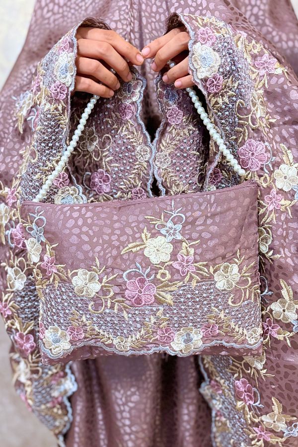 Maxi Floral Prayer Cloth - Dusky Lavendar