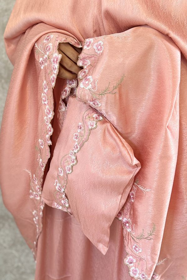 Floral Prayer Cloth - Peach