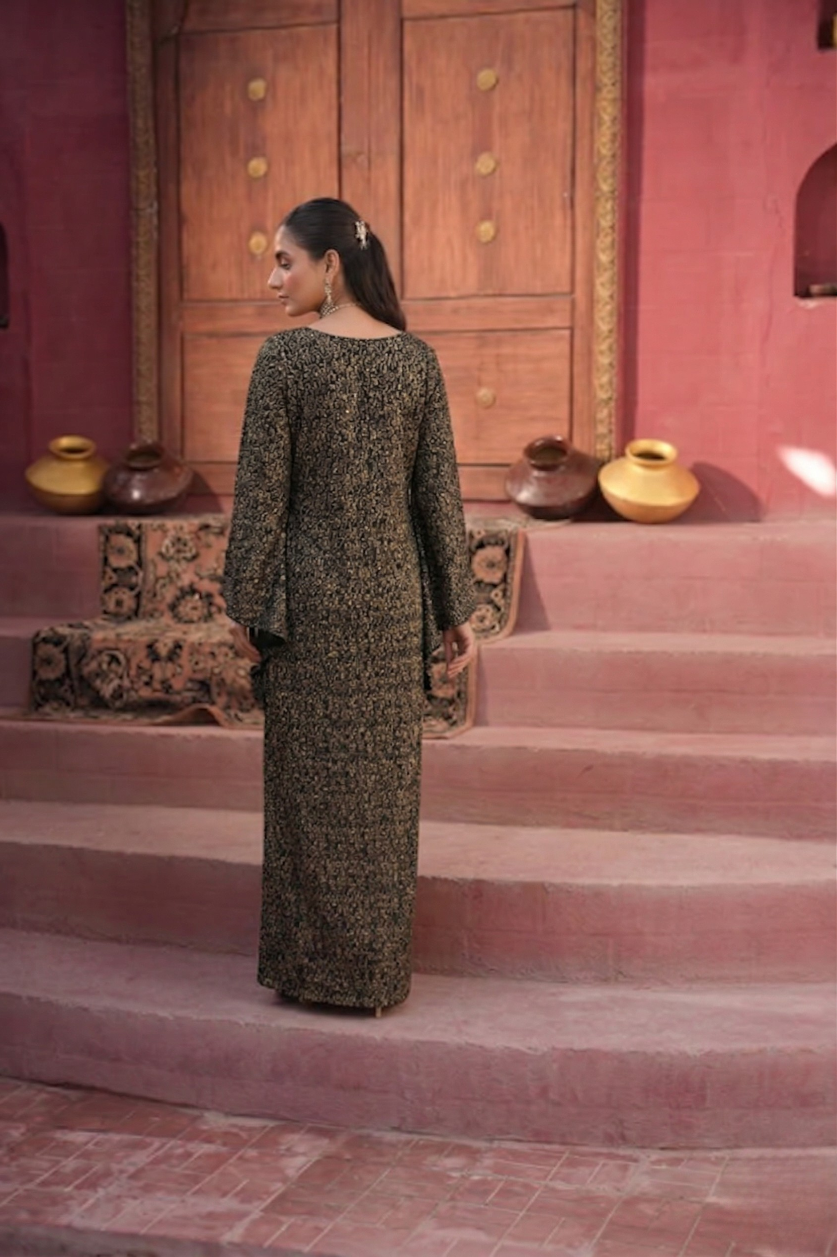 METALLIC BUTTERFLY KAFTAN - BLACK