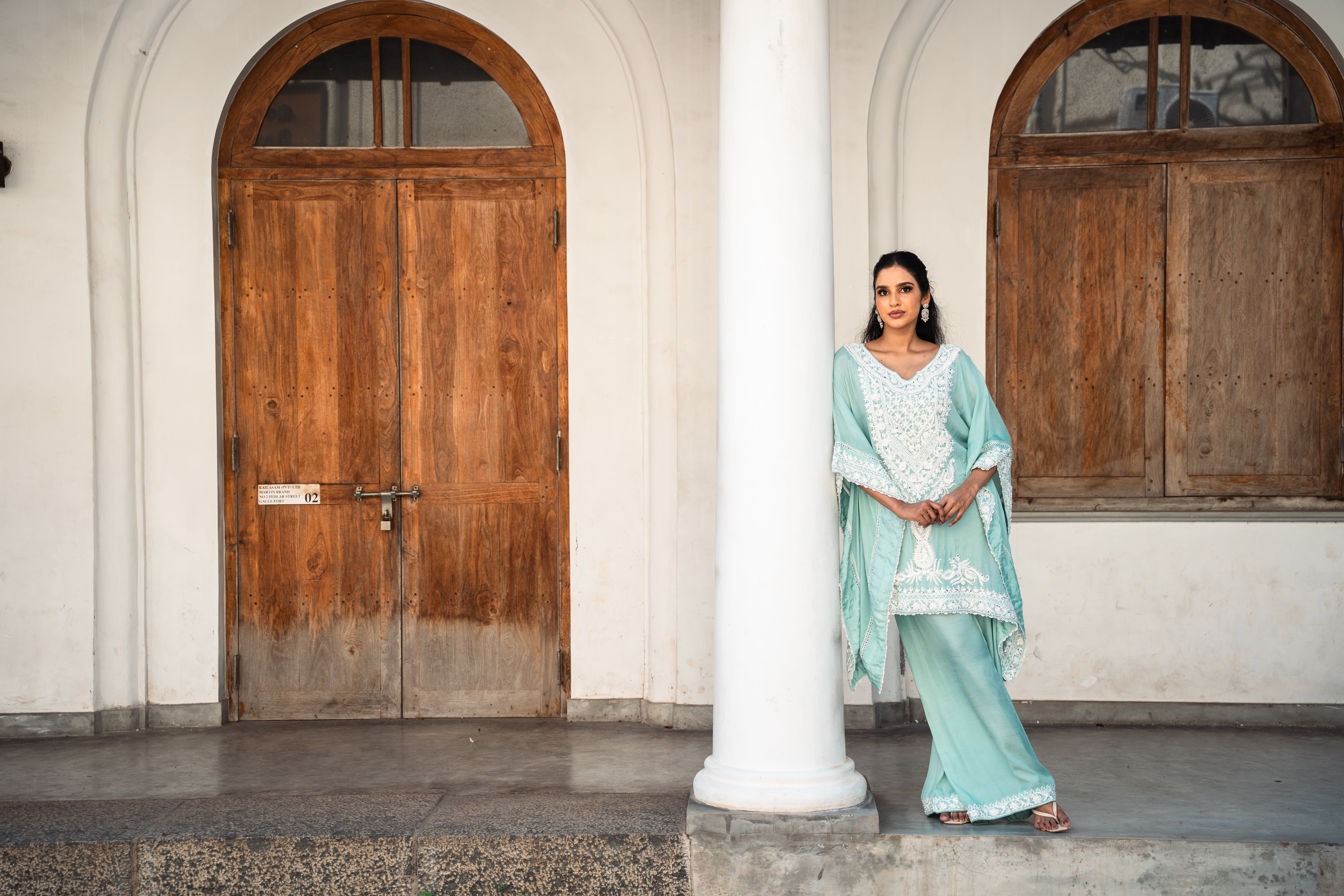 Lama Luxe Classic 2 Piece Set