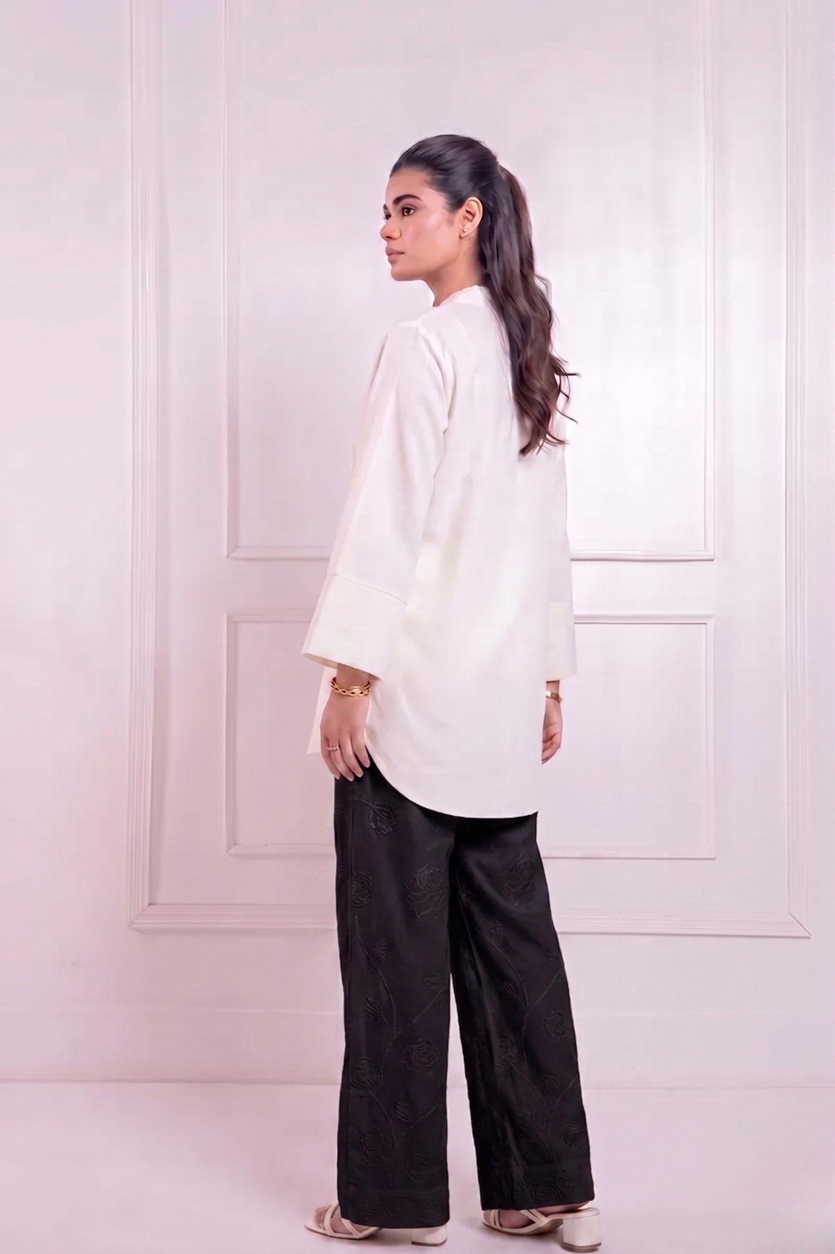 Embroidered Pants - Black