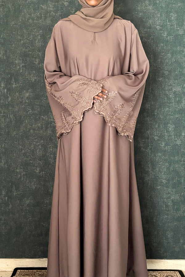 Niswa Abaya - Grey